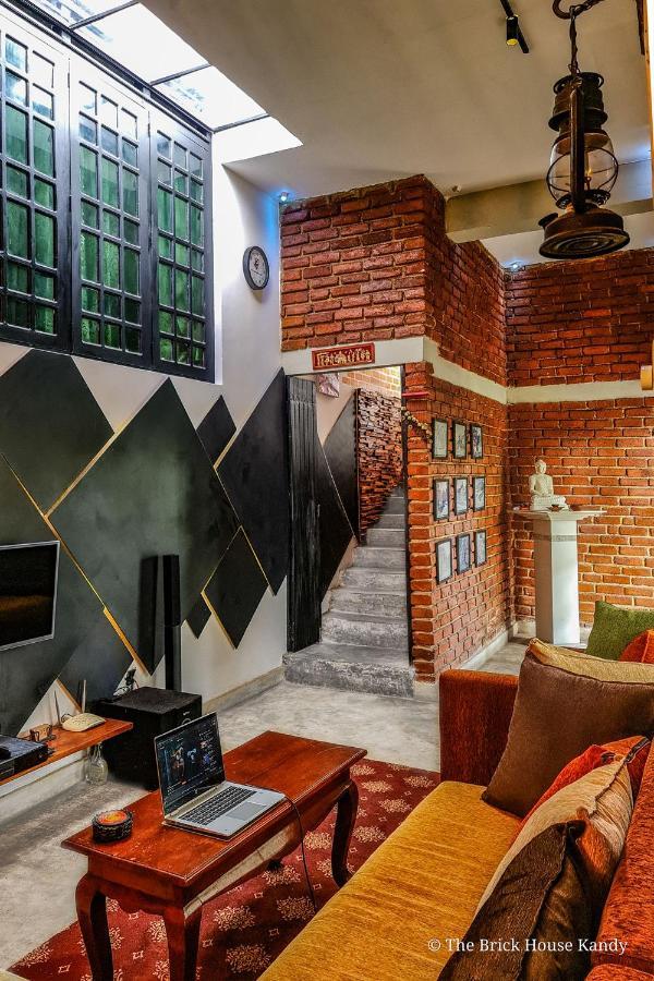 The Brick House キャンディー エクステリア 写真